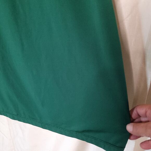 Men's XL Deep Green V-Neck Performance T-Shirt - Picture 11 of 12